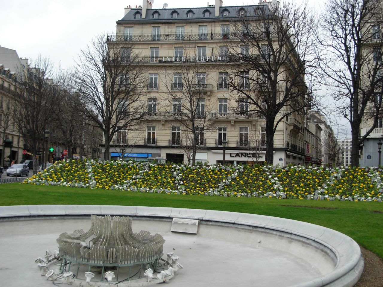Rond Point des Champs Elysées
