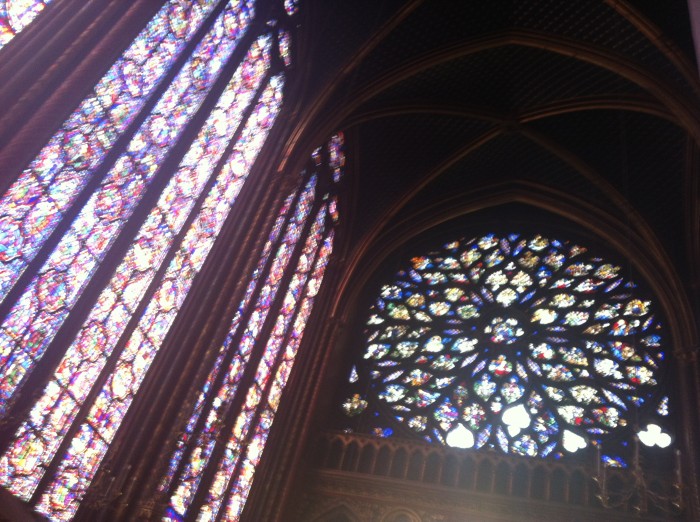 Os lindos vitrais da Sainte Chapelle