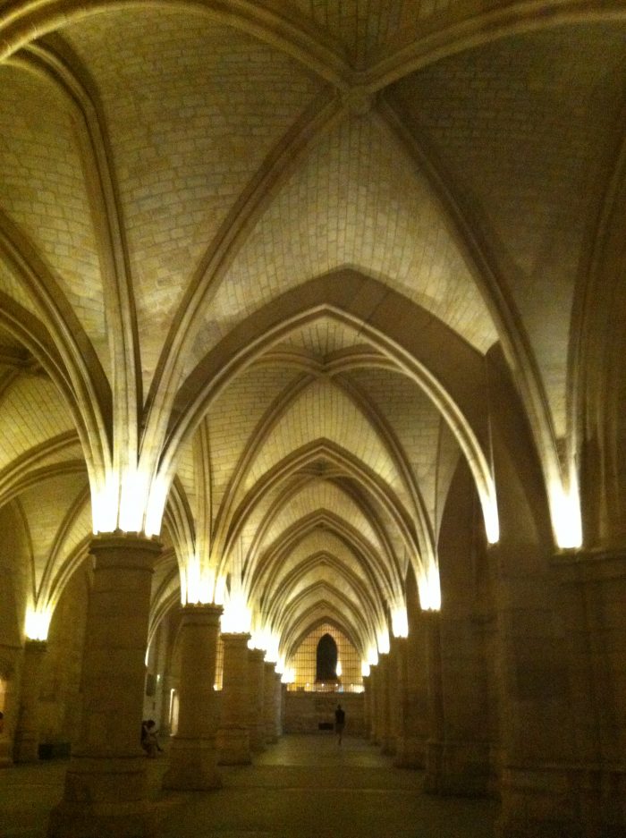 O interior da Conciergerie