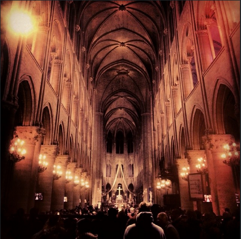 Missa de Natal no Notre Dame, foto de Paulo Ellery