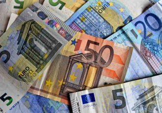 quantos euros levar para paris