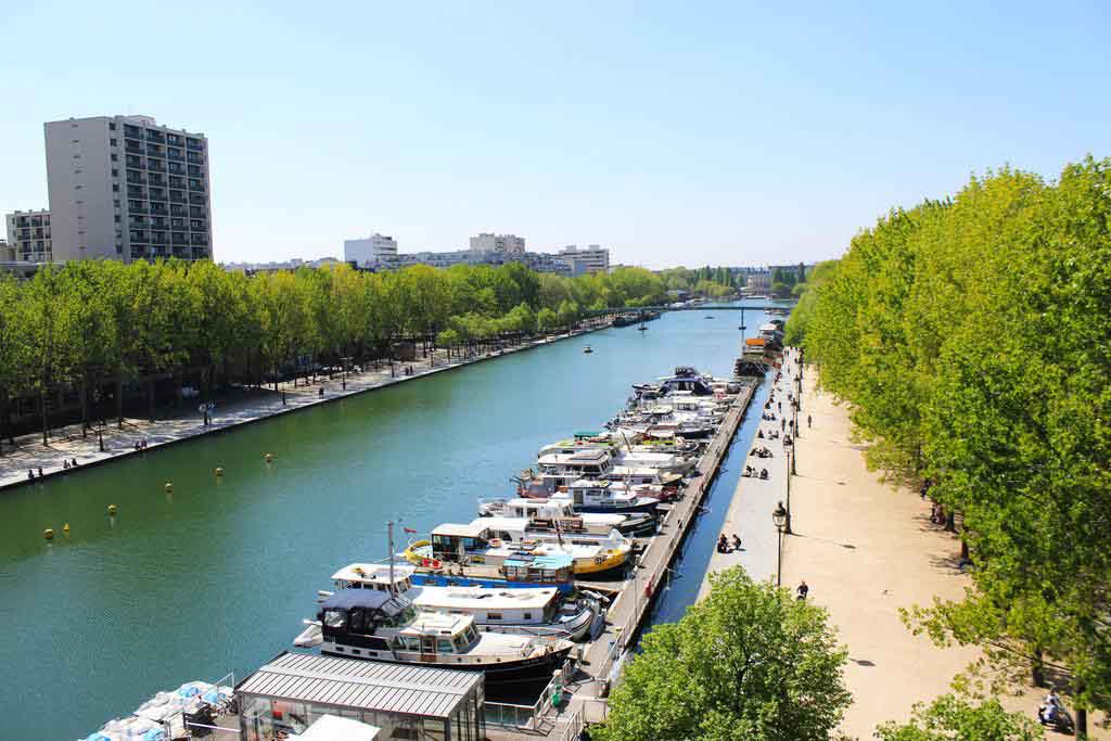 hostel em paris canal