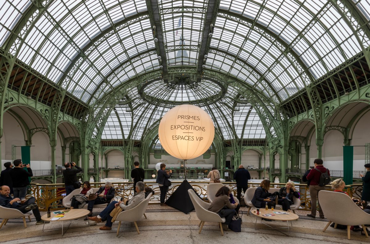 O maravilhoso espaço onde acontecem as exposições temporárias do Grand Palais, em Paris O maravilhoso espaço onde acontecem as exposições temporárias do Grand Palais, em Paris