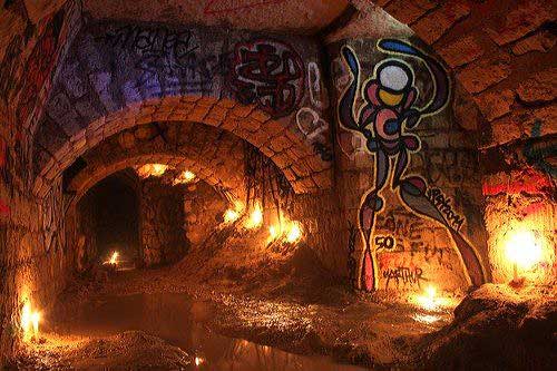 Arte nos subterrâneos de Paris