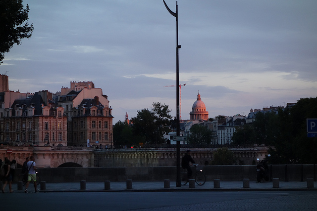 O domo do Pantão de Paris, visto da Rive Droite. 