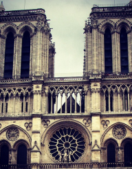 Suba nas torres da Notre Dame para ver Paris