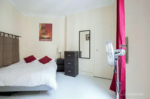 Quarto e sala em Paris