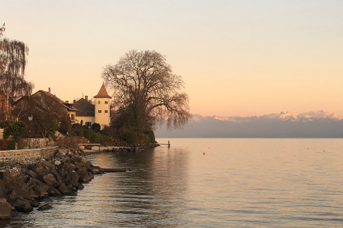 O vilarejo de Saint-Prex, entre Genebra e Lausanne, na Suiça