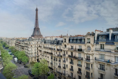 Apartamento para alugar com vista para a Torre Eiffel em Paris