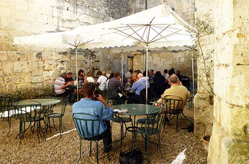 Bistrô e bar, l'Envers du Décor em Saint Emilion