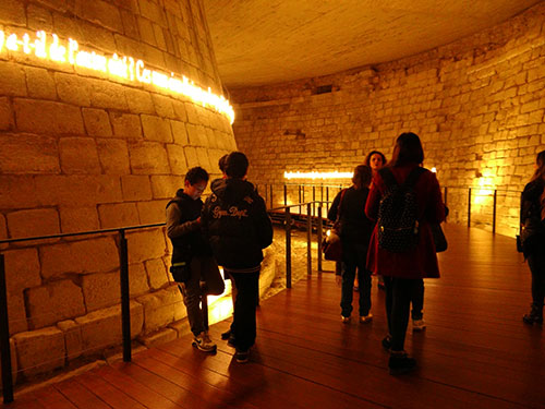 Louvre Medieval, Zildinha com um grupo