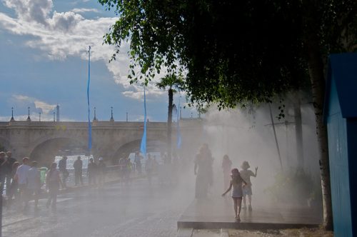 Aspersores de água (foto: ErasmusOfParis no Flickr)