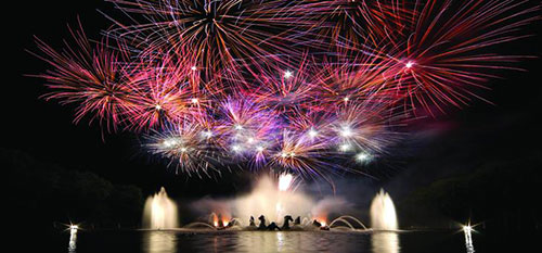 Fogos de artifício do Grand Canal em Versailles