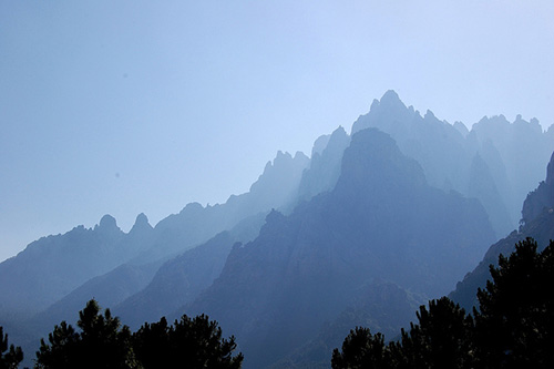 Os Picos de Bavella. marc.desbordes no Flickr