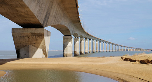 Ponte de lÎle de Ré. thierry Ilansades no Flickr