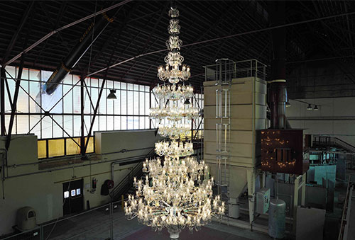 Musée Saint Louis, lustre de cristal da entrada