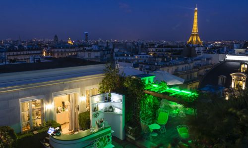 terrace-bar-by-night-hotel-raphael-paris