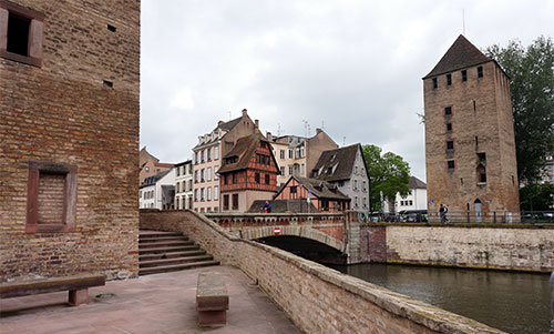 Estrasburgo, detalhe das torres da antiga ponte