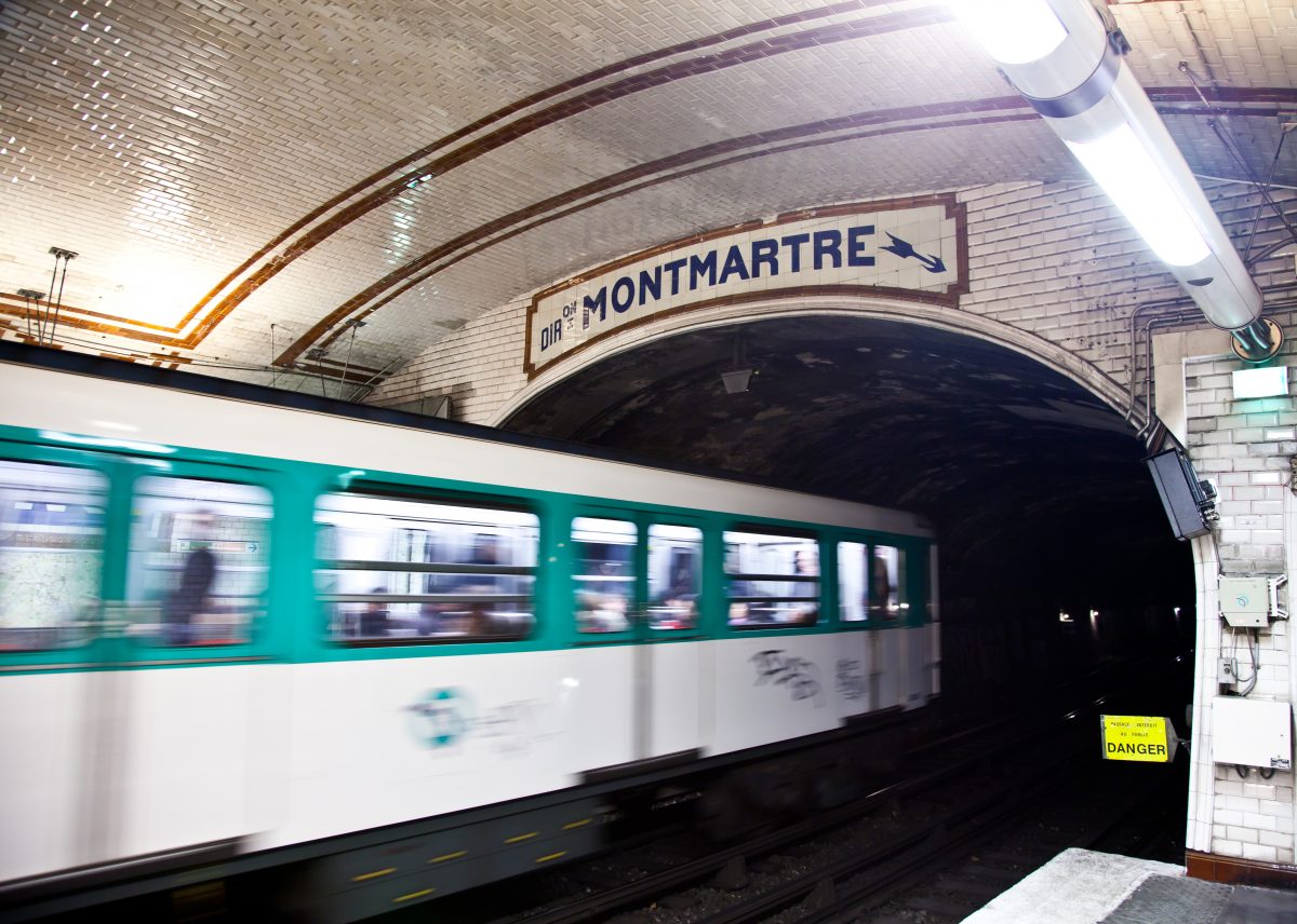 cartão de transporte do metrô parisiense