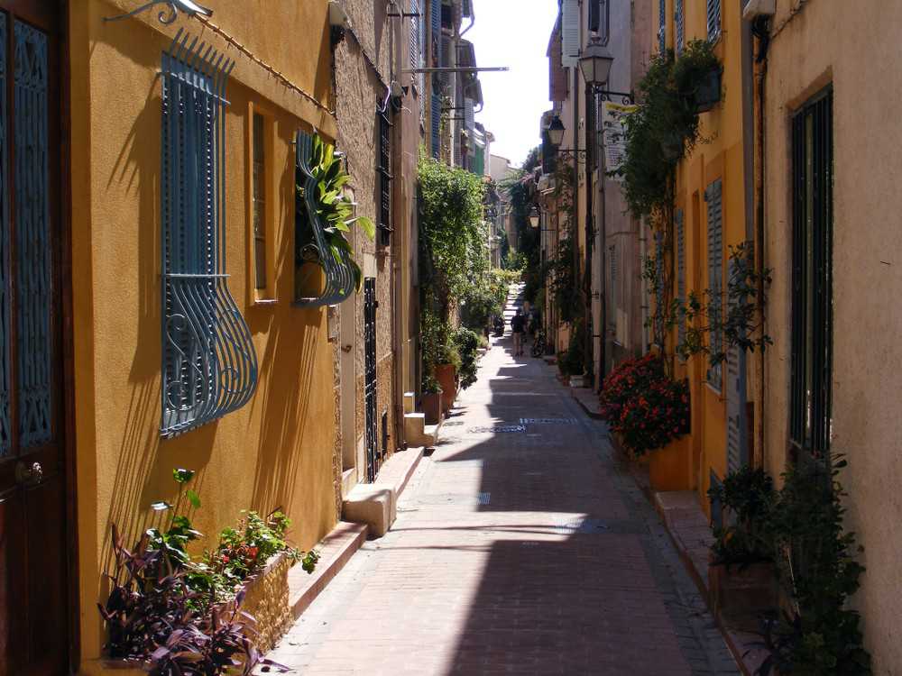 O que visitar na Côte d'Azur: Antibes, o lindo vilarejo à beira-mar onde morou Picasso. 