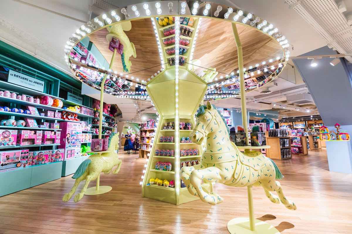 Galeria Lafayette Coupole, andar moda infantil das crianças