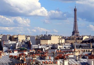 telhados de paris e torre eiffel