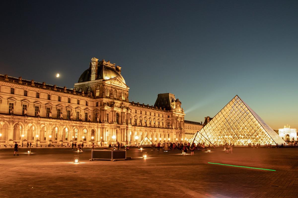 o que fazer em paris a noite museu do louvre