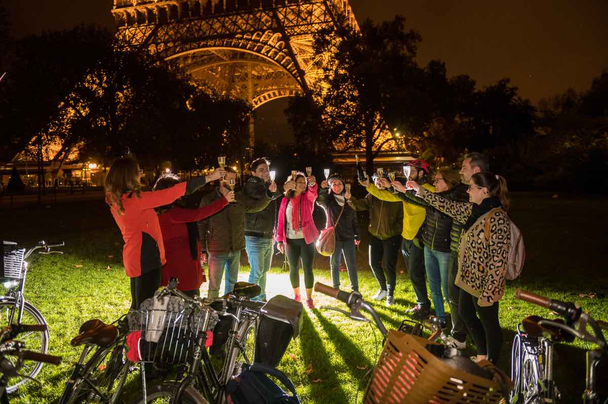 meia-noite em paris conexao paris Torre Eiffel