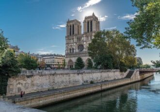 passeios em paris em portugues notre dame